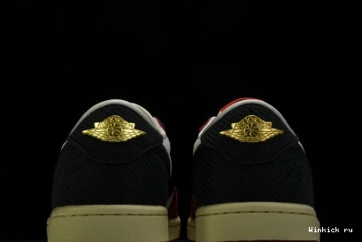 Room Home Trophy Low Jordan 1 OG Retro 1029